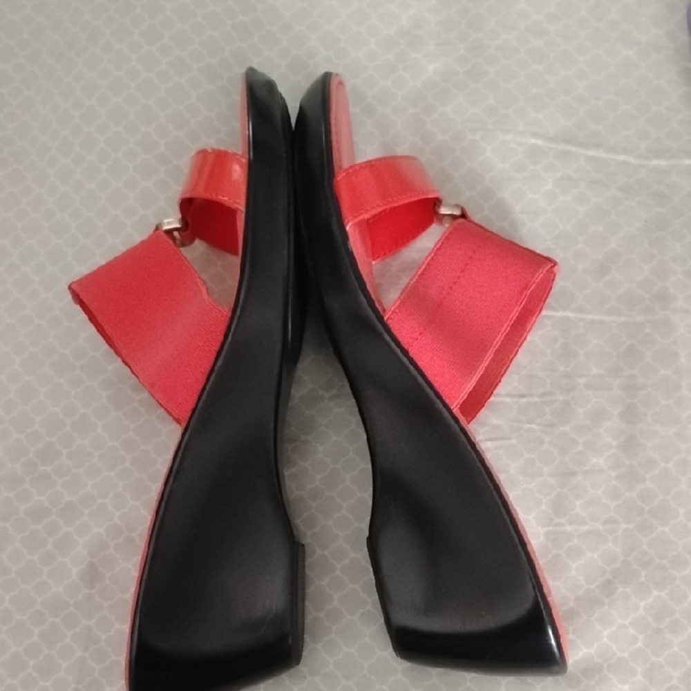 Women's Coral Sandals - Picture 3 of 7